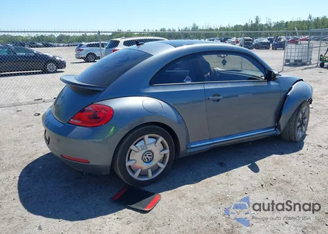 2016 Volkswagen Beetle 1.8T Sel z USA, uszkodzony, nr VIN 3VWJ07AT4GM620540